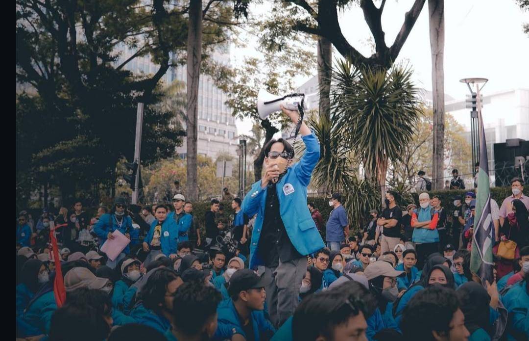 Demonstrasi di depan Istana Negara