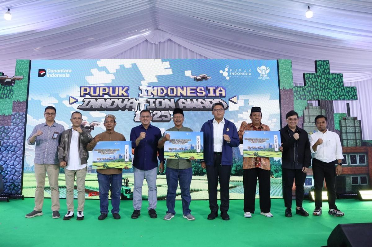 Pupuk Indonesia Salurkan 2.574 Paket Beras SPHP Untuk Masyarakat