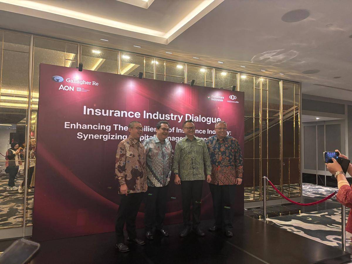 Insurance Industry Dialogue di St. Regis, Jakarta Selatan, Selasa (30/9)