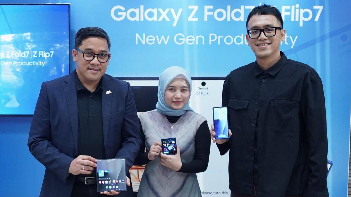 1-Galaxy-Z-Series-Bantu-Produktivitas.jpg