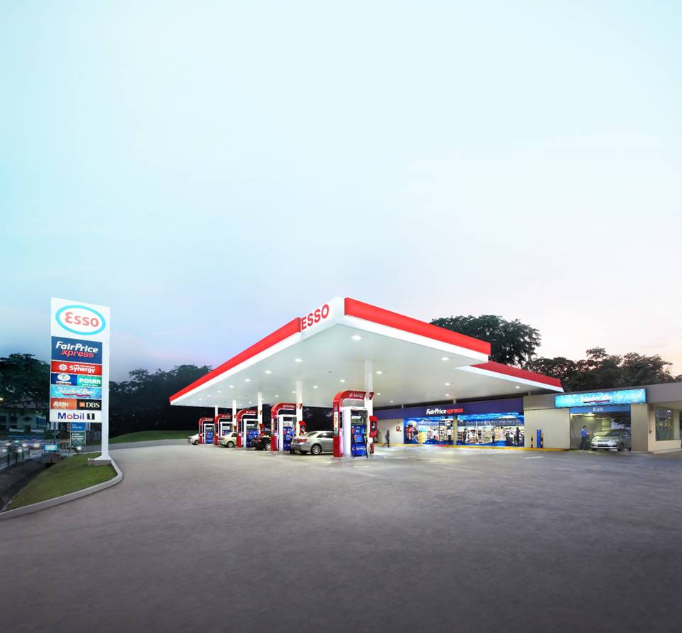 Esso station (Singapore).png