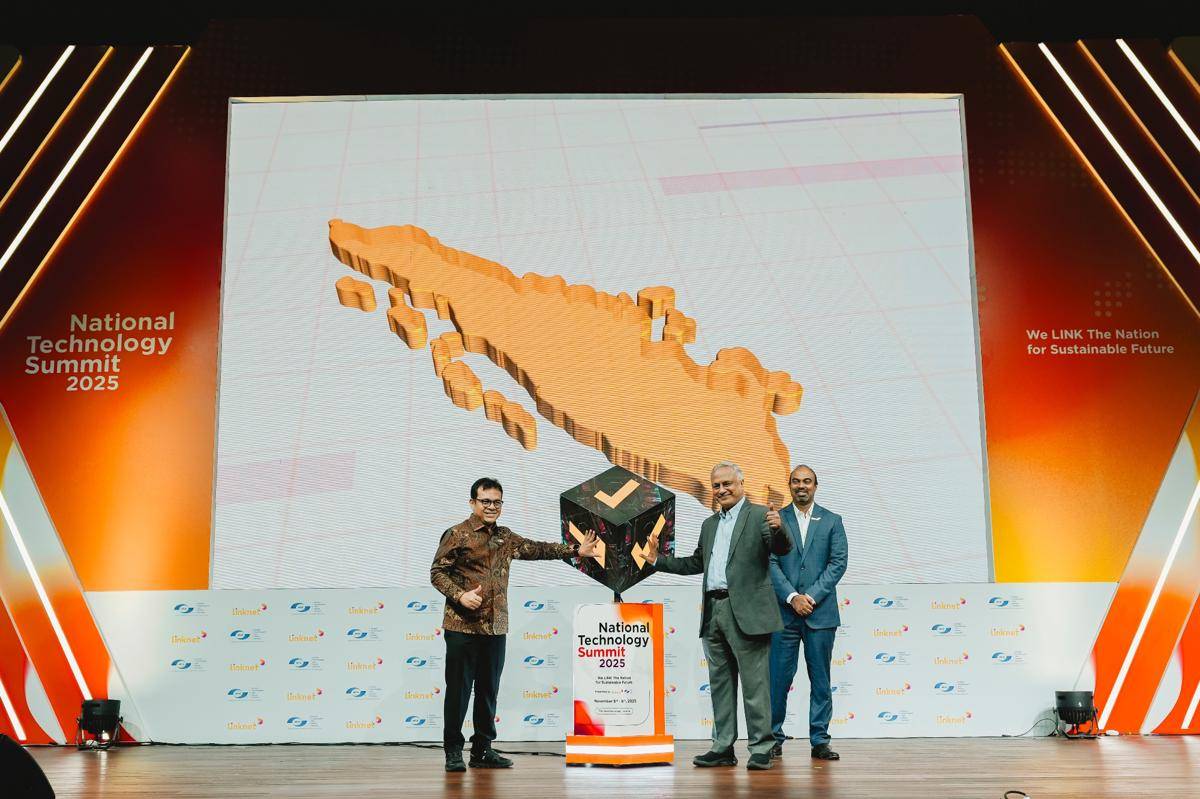 OPENING DV100103.jpeg