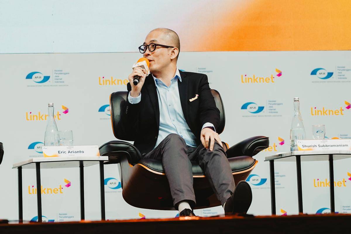 Sustainable Network IK206971.jpg