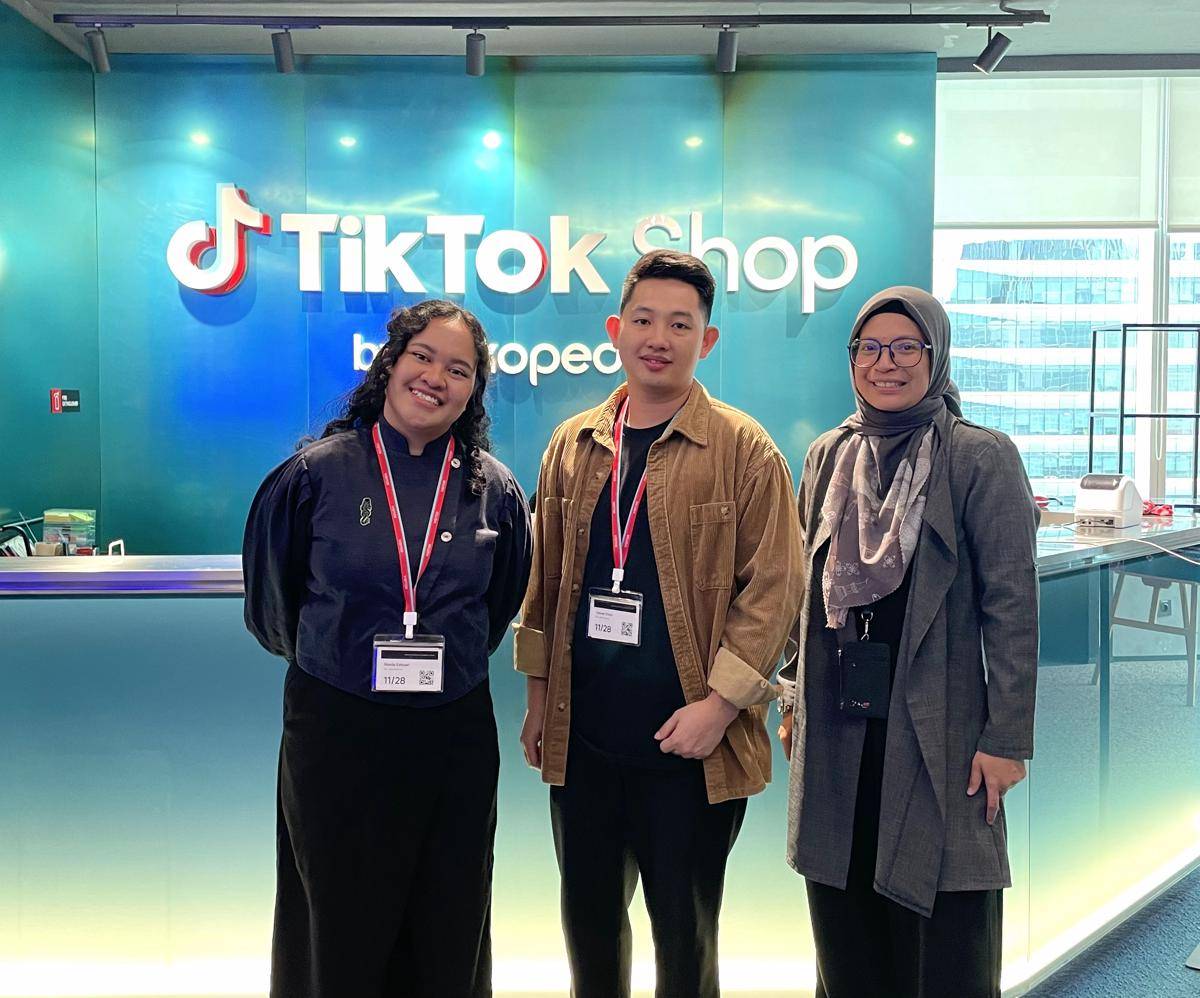 Foto 1 - Group Media Interview Promo Guncang 12.12.jpeg