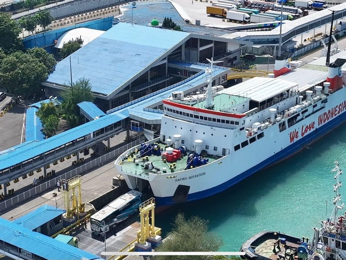 WhatsApp Image 2025-11-30 at 20.24.25.jpeg