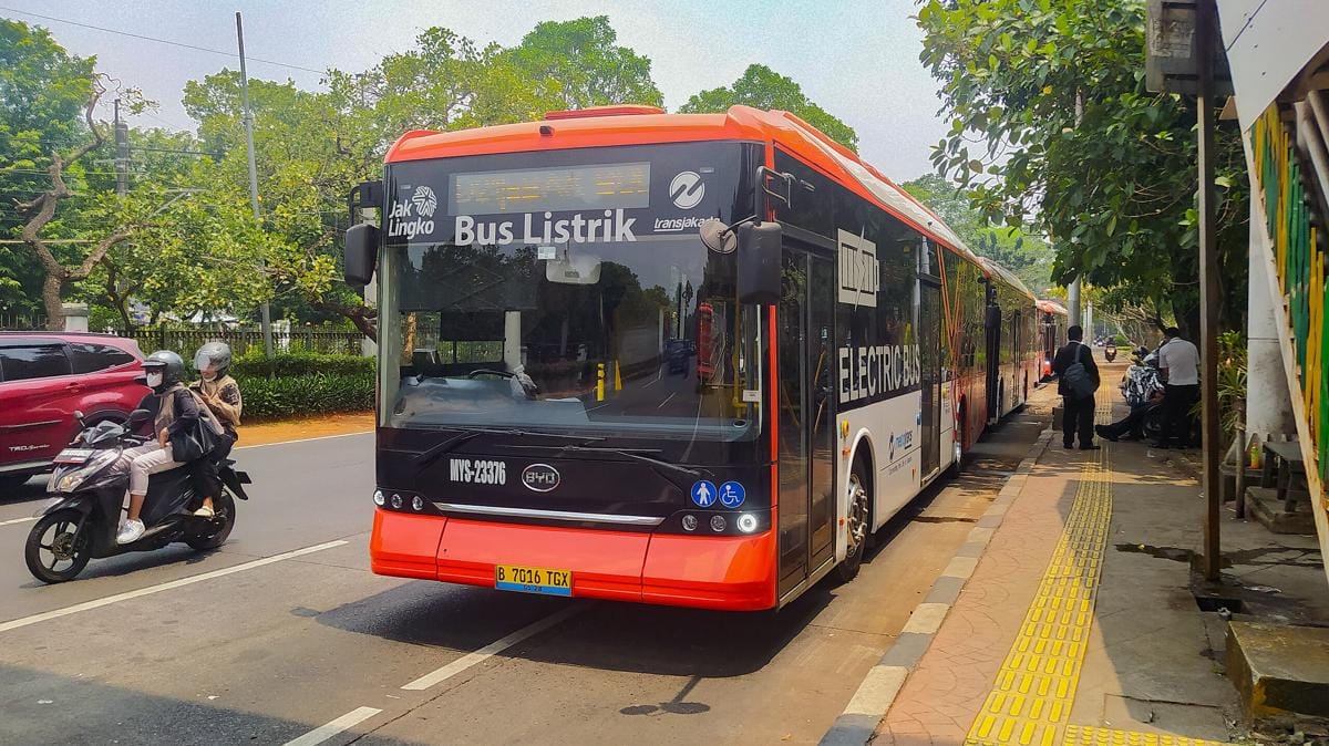 Transformasi Senyap Transjakarta 
