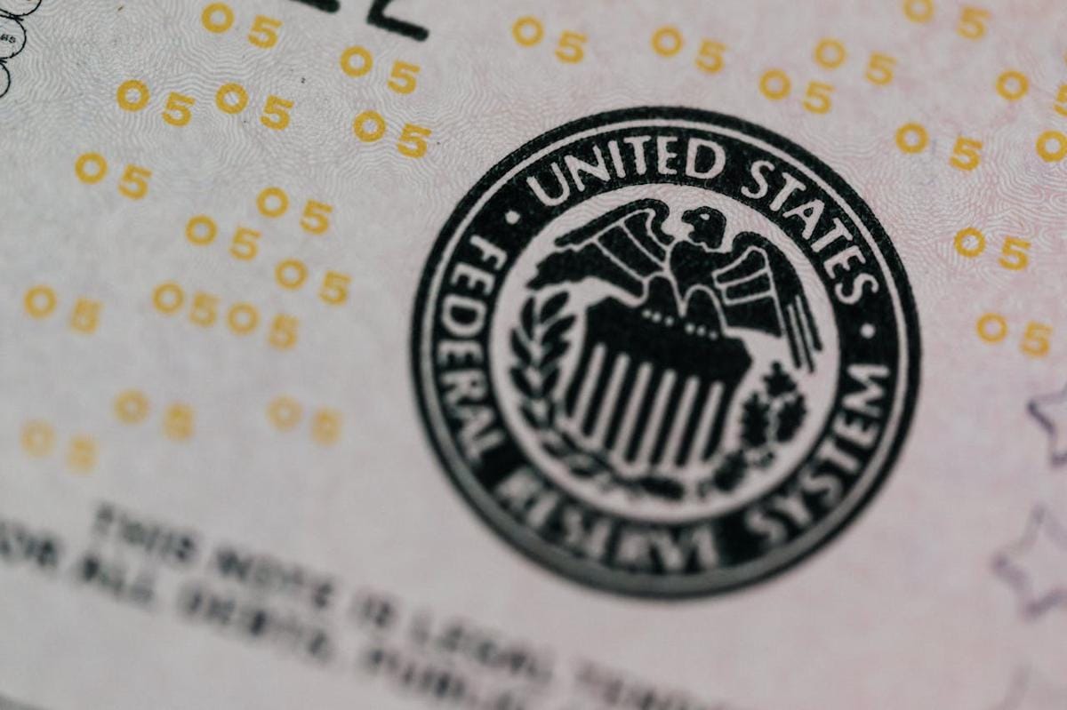 The Fed Tahan Suku Bunga, Tiga Anggota Usul Kenaikan
