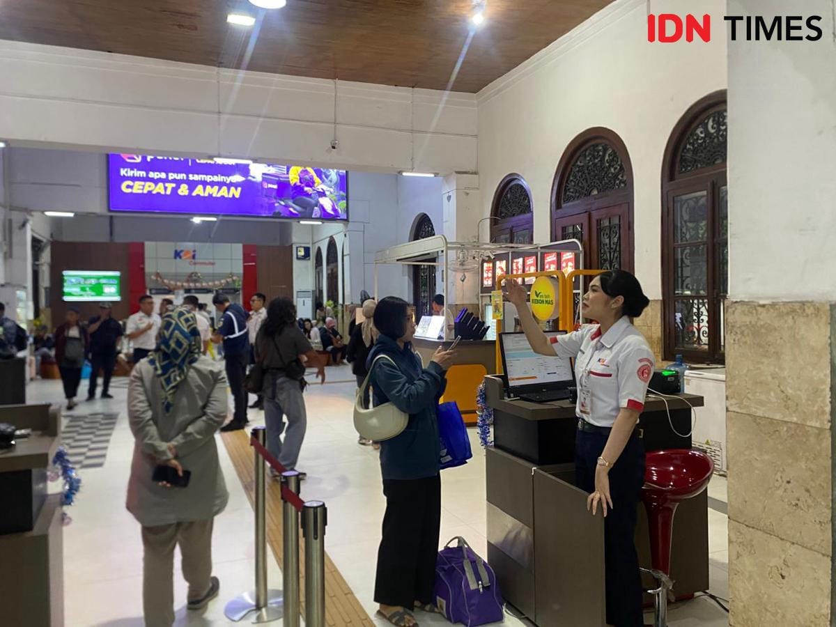 KAI Daop 8 Surabaya: Penumpang KA Nataru Naik 10 Persen dari Tahun Lalu