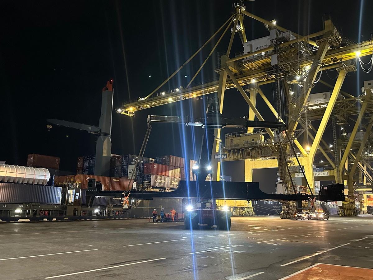 INKA Ekspor Dua Platform Lokomotif ke Australia