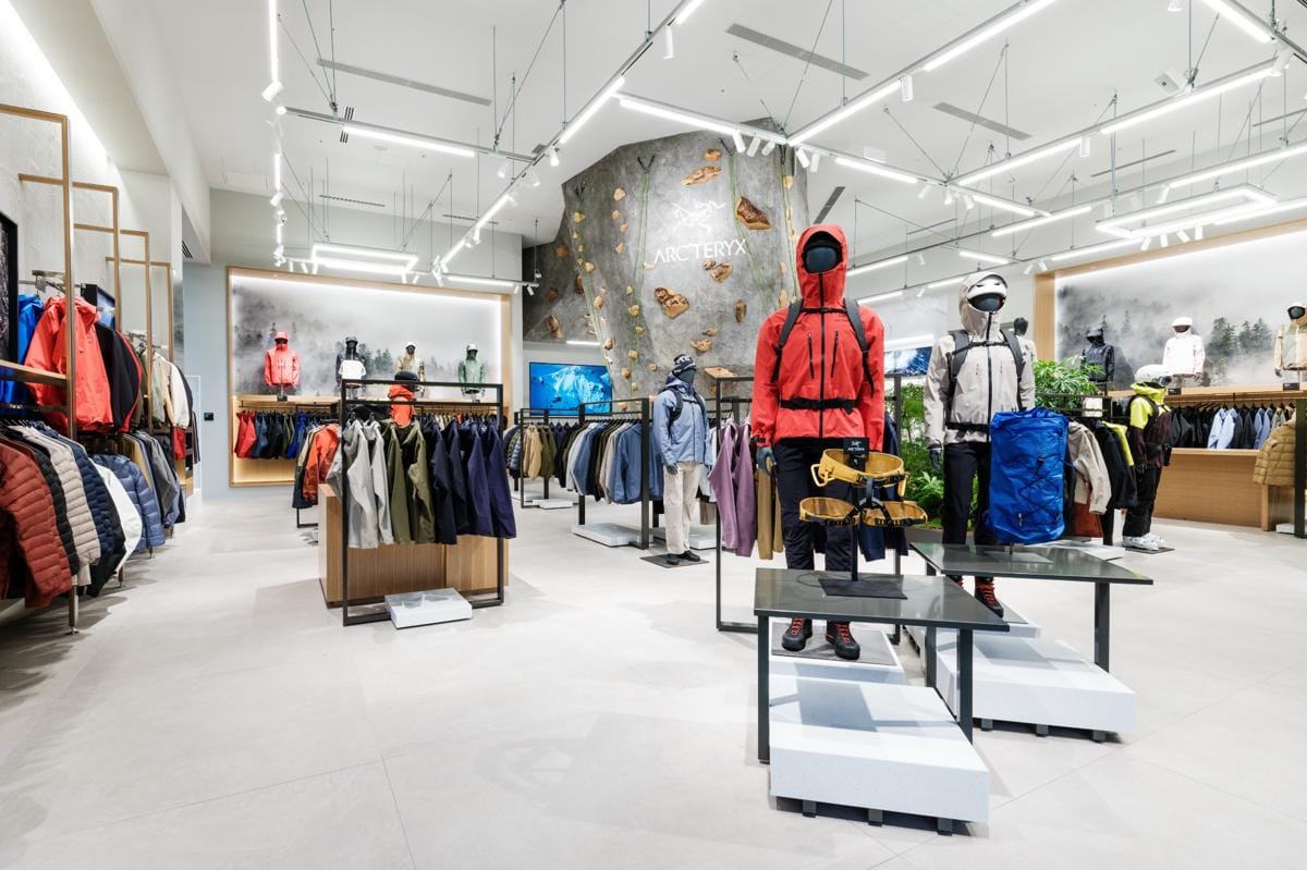 Brand Store Kobe 03.jpg