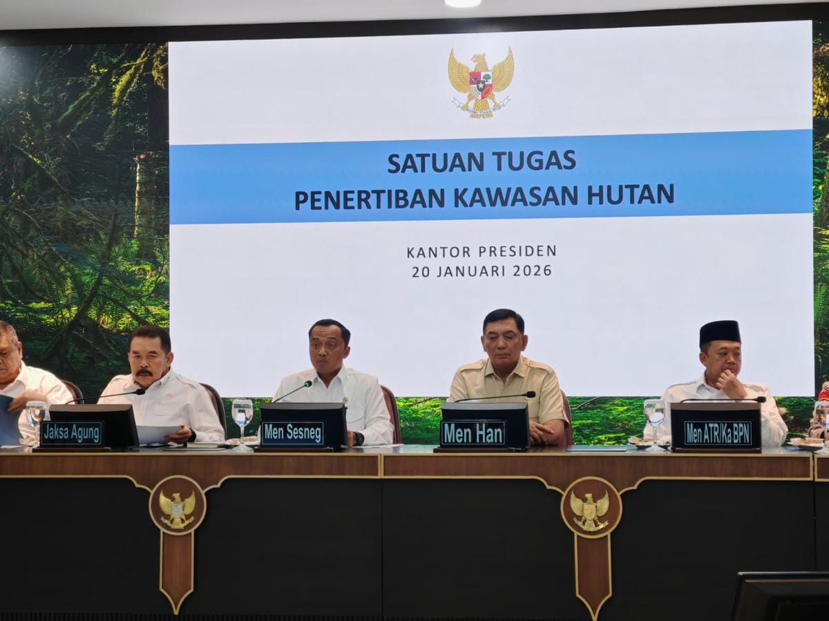 Konferensi Pers Satgas Penertiban Kawasan Hutan (Satgas PKH)