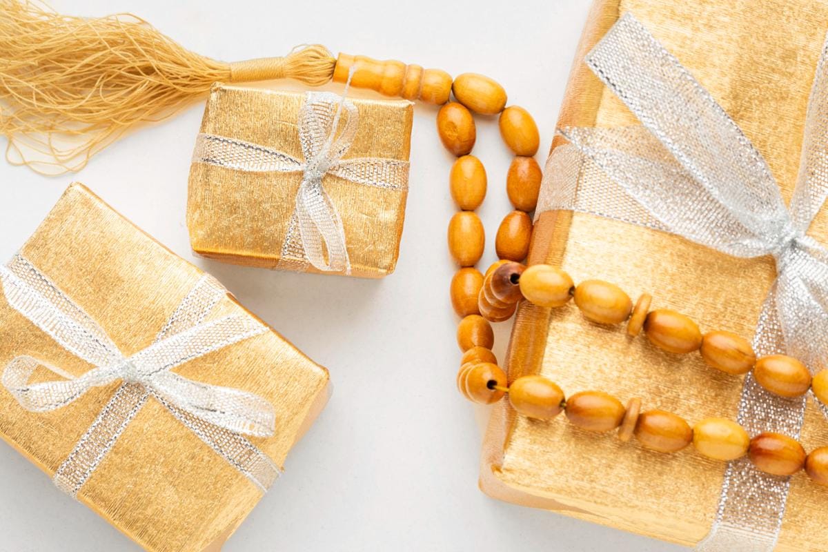 ilustrasi hampers (freepik.com/freepik)