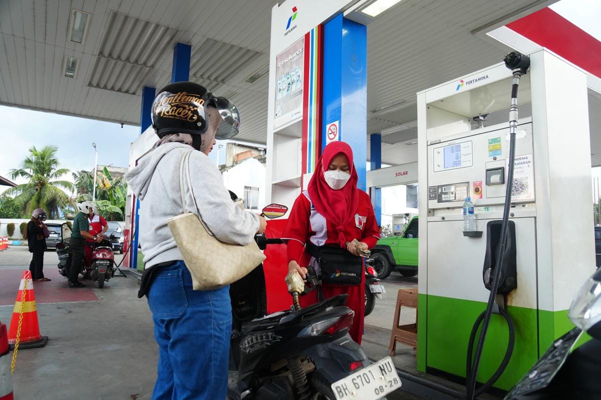 Pertalite Bakal Dibatasi pada Desil 10, Ekonom: Statistik Tak Realistis