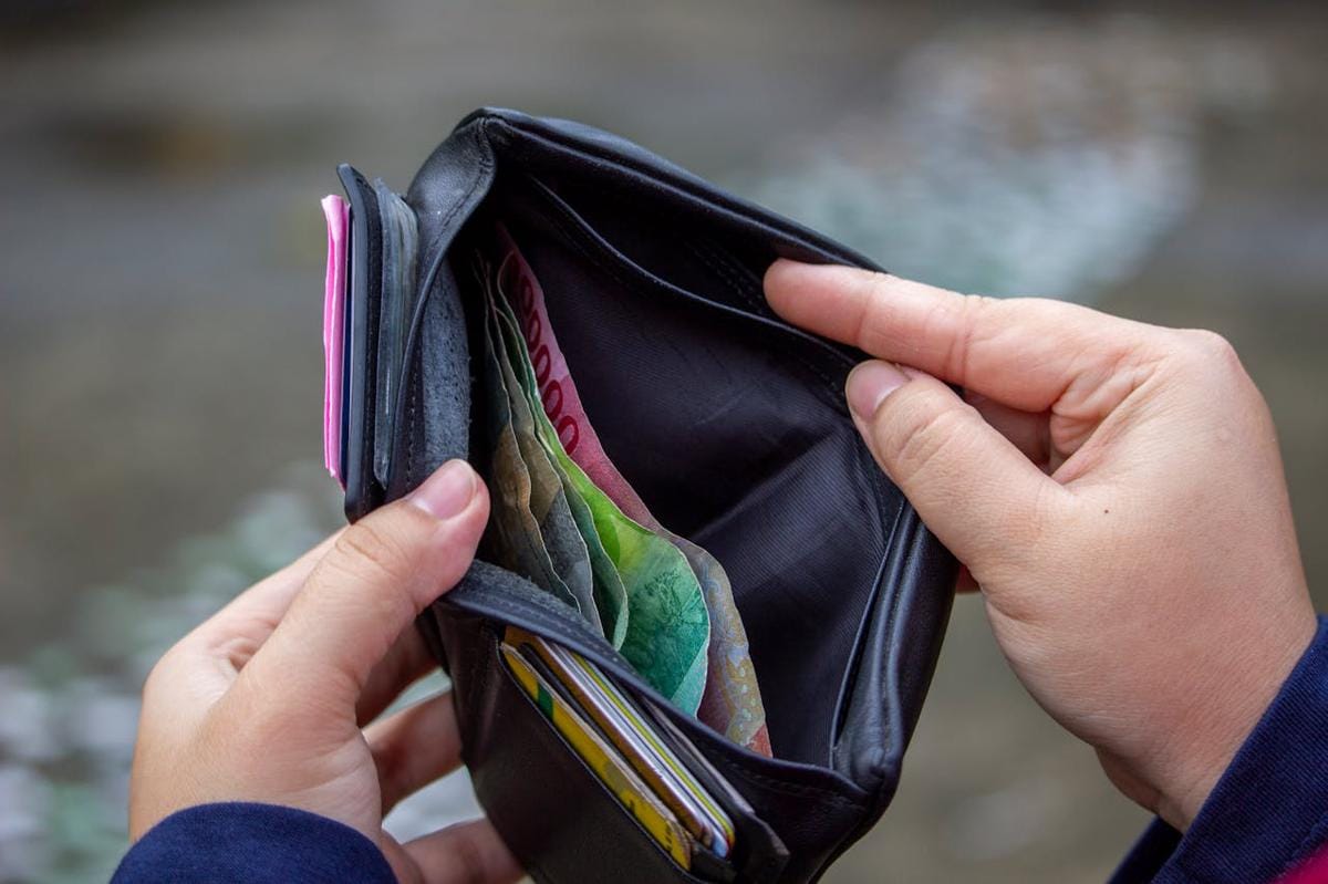 Dampak Pelemahan Rupiah ke Masyarakat saat Dolar Rp17.600