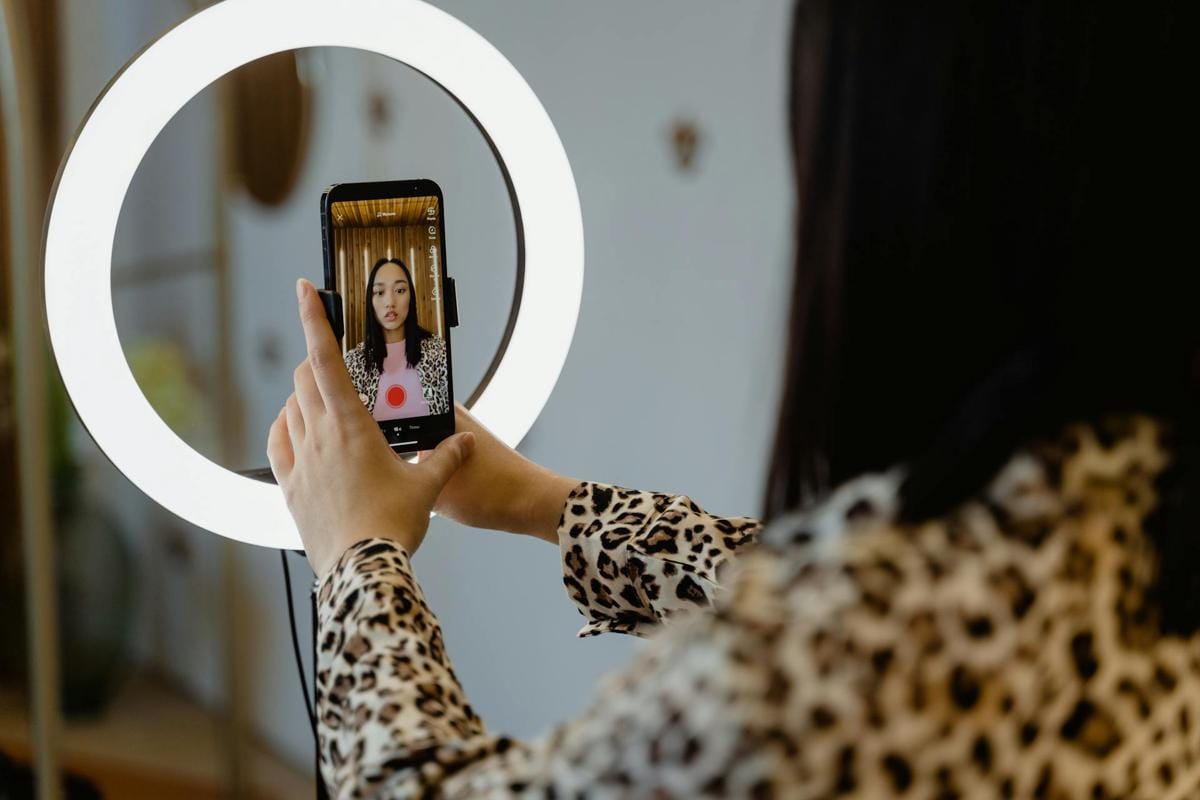 Tren Influencer Marketing Dorong Konsolidasi di Industri Agensi