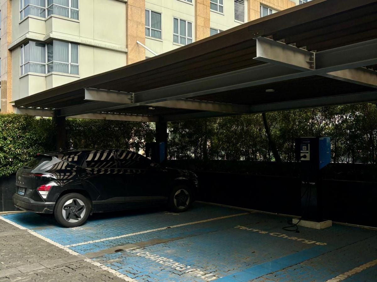 Somerset Berlian Jakarta Hadirkan Fasilitas EV Charging