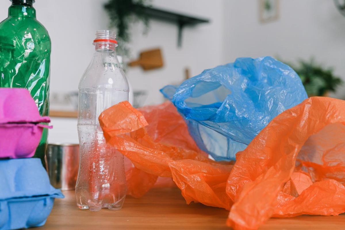 BPS: Lonjakan Harga Plastik Belum Terasa ke Konsumen