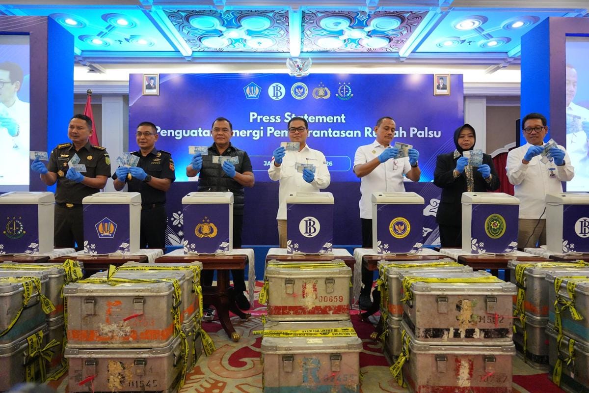Ganyang Rupiah Tiruan, BI Musnahkan Setengah Juta Lembar Uang Palsu