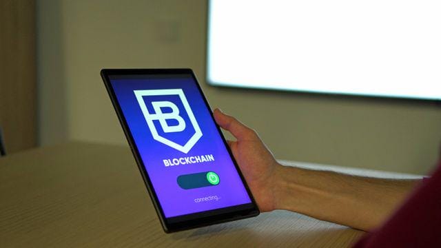 Apa Hubungan Blockchain dengan Cryptocurrency?