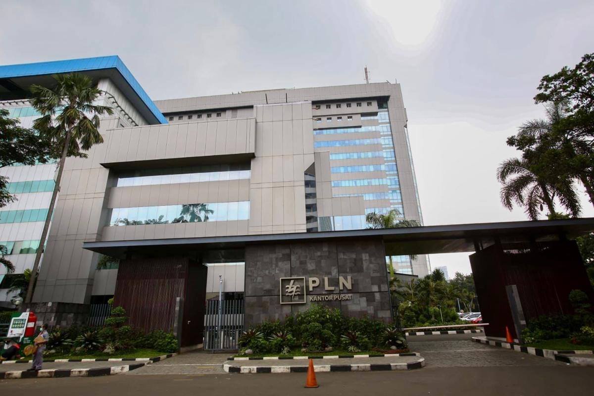 Daftar Susunan Direksi dan Komisaris PLN Hasil RUPS 2026