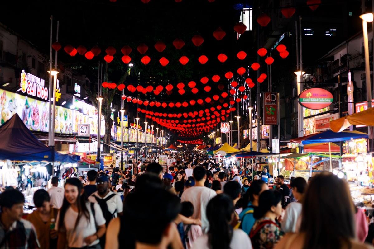 10 Ide Usaha di Malam Hari yang Menjanjikan, Tertarik?