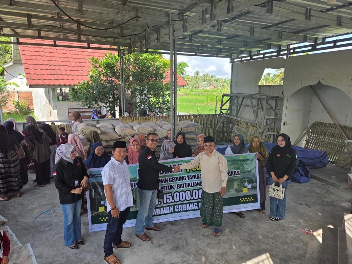 Bangun Sekolah dan Beri Edukasi, Semangat Pegadaian Cerdaskan Negeri