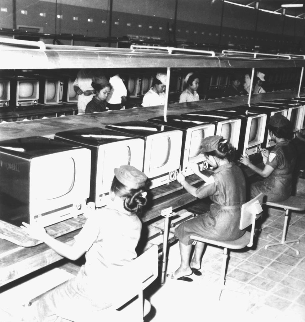 Copy of 1960 - The first colorless television based on the Technical Cooperation Agreement, PT Transistor Radio Mfg. Produced the first colorless television in Indonesia, so that Indonesian's able to watch the .jpg