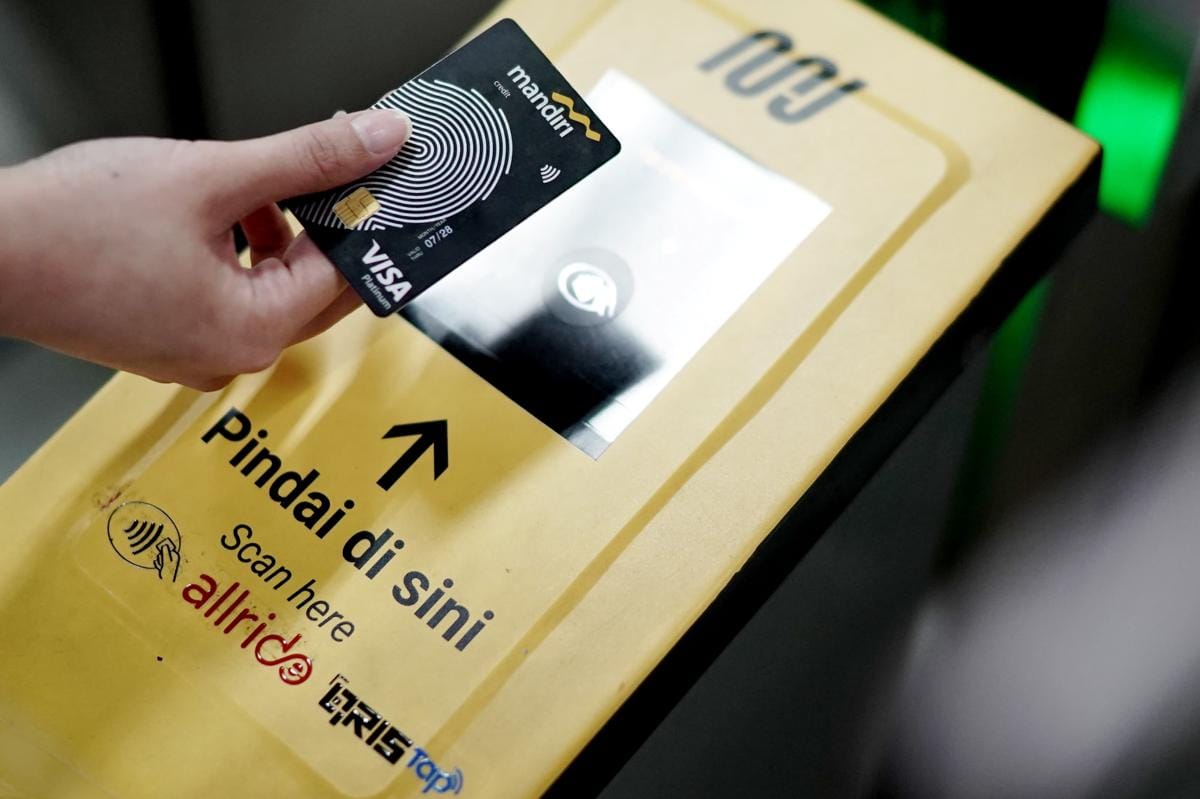 Gandeng Bank Mandiri, MRT Jakarta Terapkan Pembayaran Kartu Kredit Contactless Berstandar EMV