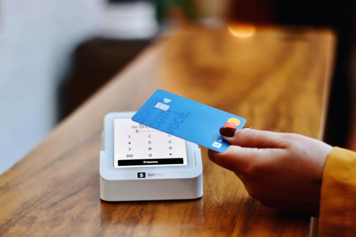 5 Perbedaan Kartu Kredit Indonesia dengan Visa dan Mastercard