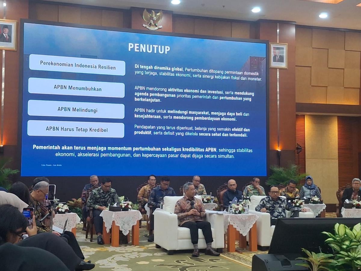 Menkeu Suahasil Laporkan Defisit APBN Agustus 2026 Capai Rp240,5 Triliun
