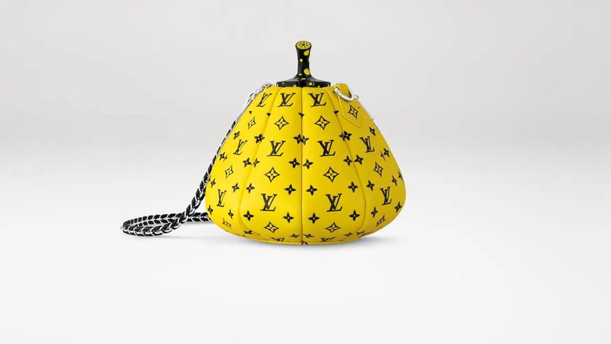 Tas Labu Louis Vuitton X Yayoi Kusama Laku Rp1,2 M dalam Lelang Barang Sitaan di Singapura