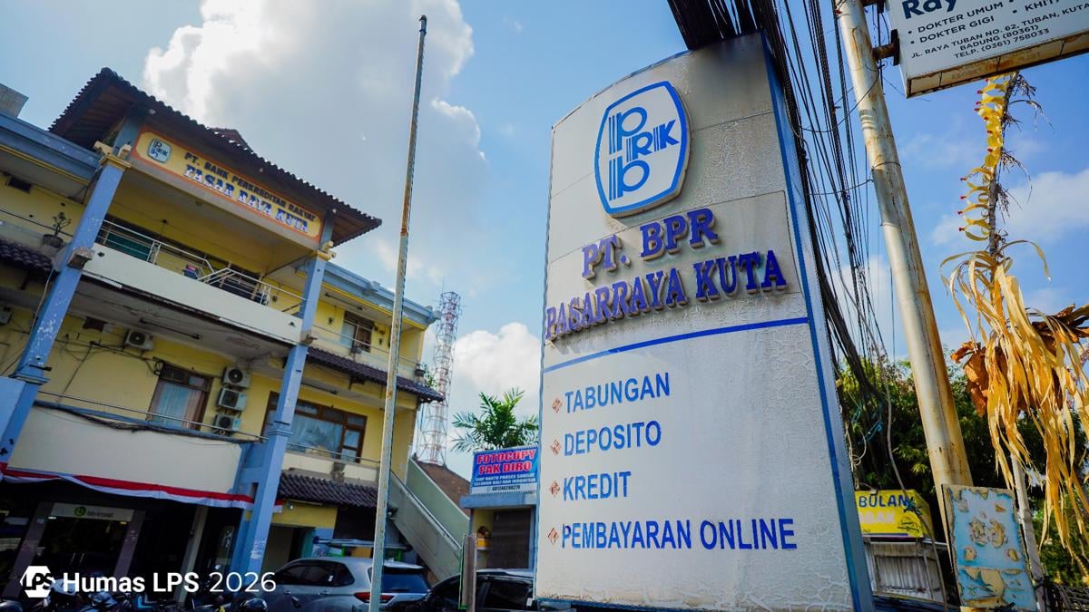2_Pembayarah-Nasabah-BPR-Pasarraya-Kuta-Bali.jpg