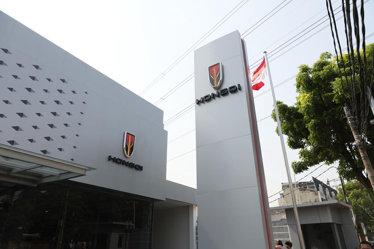 4. Hongqi House Mampang, rumah pertama Hongqi di Indonesia, menjadi penanda babak baru perjalanan Hongqi bersama Indomobil Group di Tanah Air. Kehadirannya akan membawa pengalaman Hongqi lebih dekat kepada kons.jpg