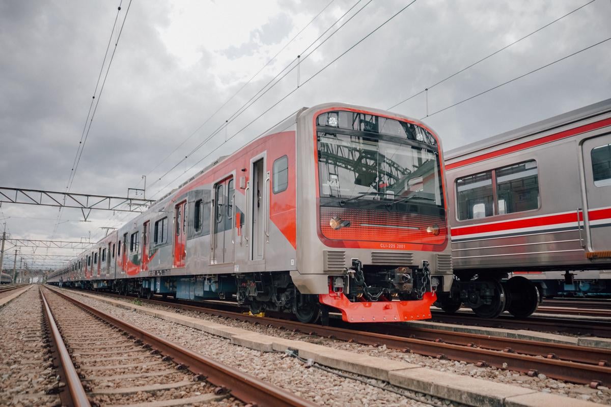 3 Trainset KRL Buatan Inka Kembali Beroperasi, 4 Dalam Proses Perbaikan