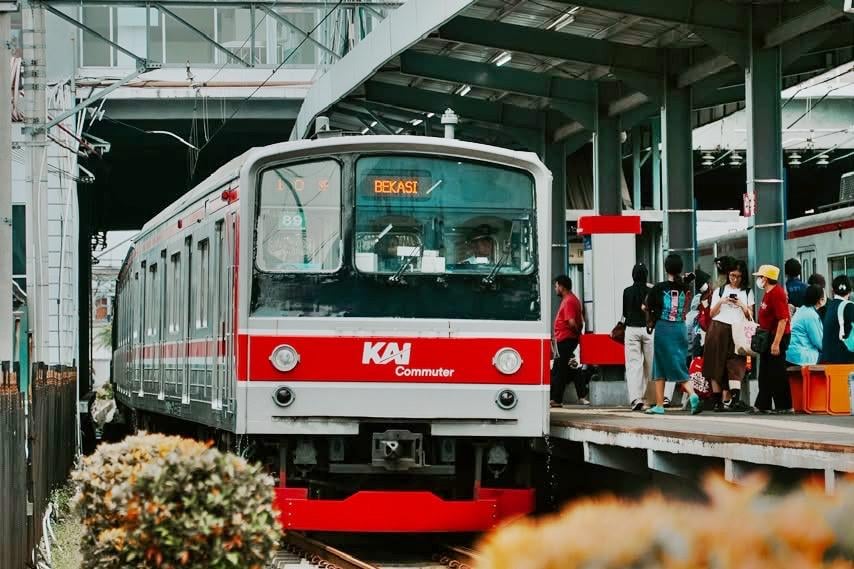 KAI Commuter Catat 271,48 Juta Pengguna KRL hingga Q3 2026, Naik 6,5%